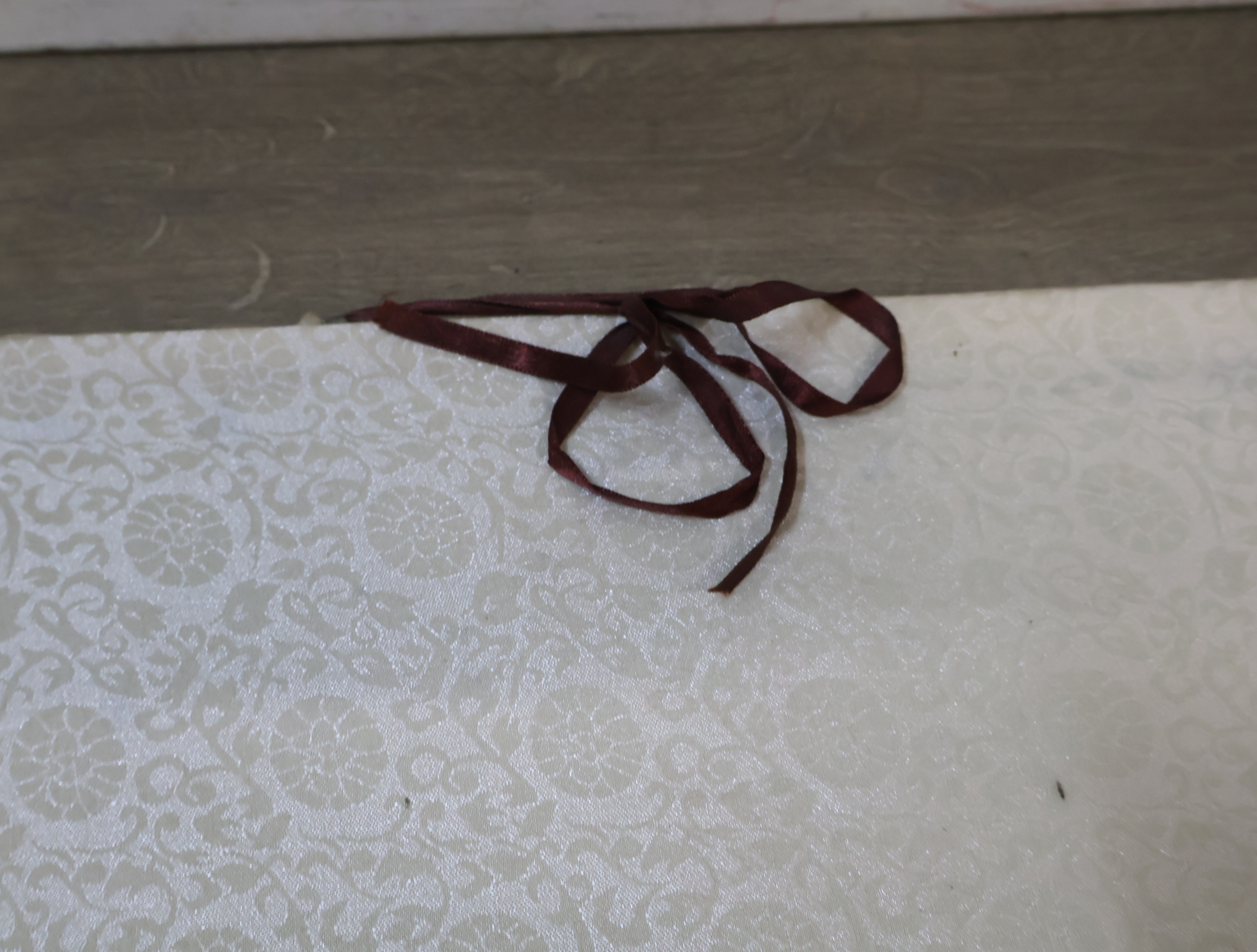 Set van twee traditionele Aziatische decoratieve wandrollen met vogelmotief – foto 15 – kavel bij GSD Auctions, Zoeterwoude