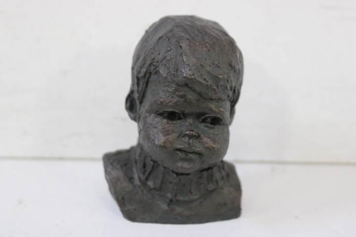Set van drie buste beelden van kinderen – foto 5 – kavel bij GSD Auctions, Zoeterwoude