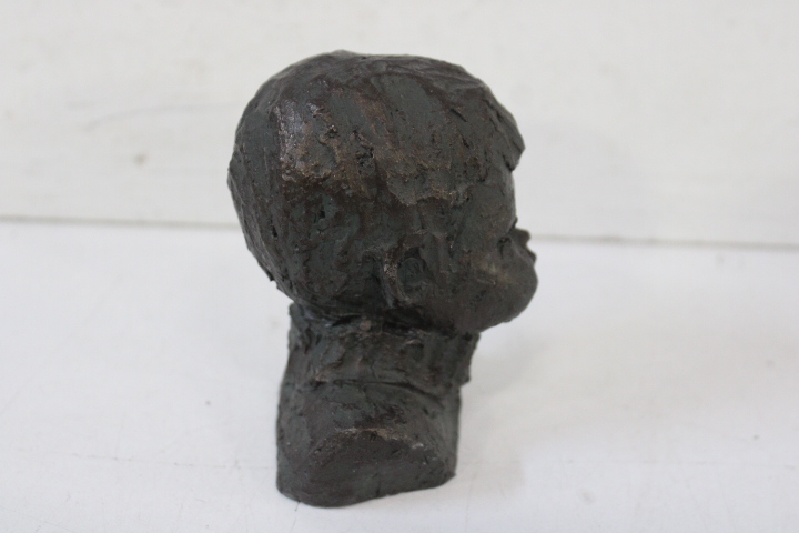 Set van drie buste beelden van kinderen – foto 8 – kavel bij GSD Auctions, Zoeterwoude