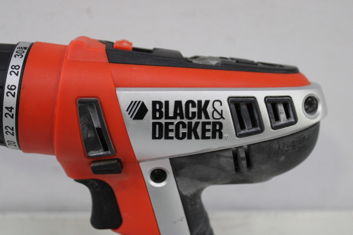 Black & Decker accuboormachine in koffer – foto 9 – kavel bij GSD Auctions, Zoeterwoude