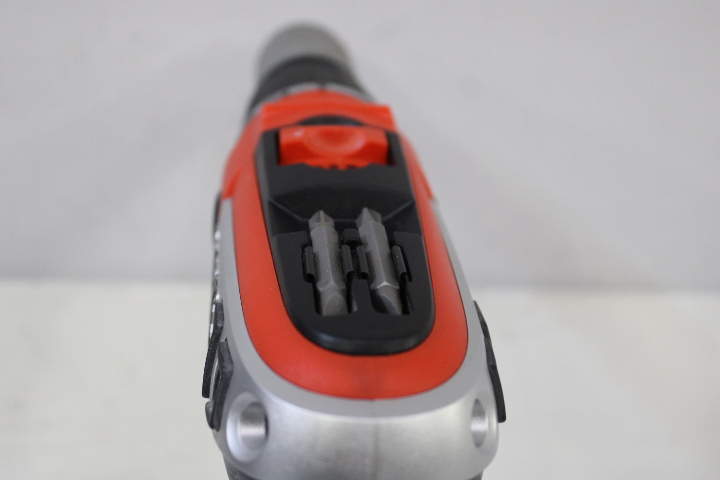 Black & Decker accuboormachine in koffer – foto 12 – kavel bij GSD Auctions, Zoeterwoude