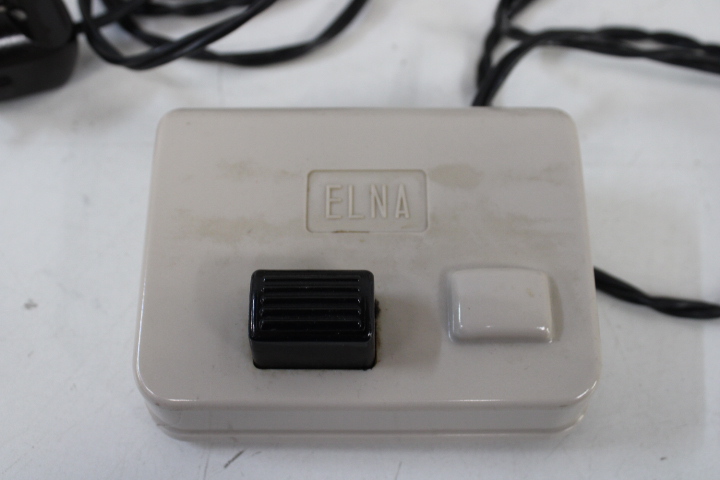 Elna Zig Zag Naaimachine met Koffer – foto 5 – kavel bij GSD Auctions, Zoeterwoude