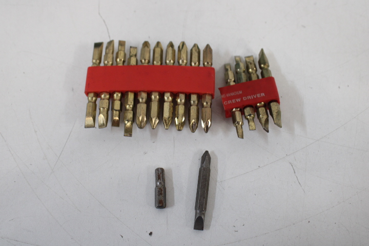 Makita Accu Hechtspijkermachine in Koffer – foto 5 – kavel bij GSD Auctions, Zoeterwoude