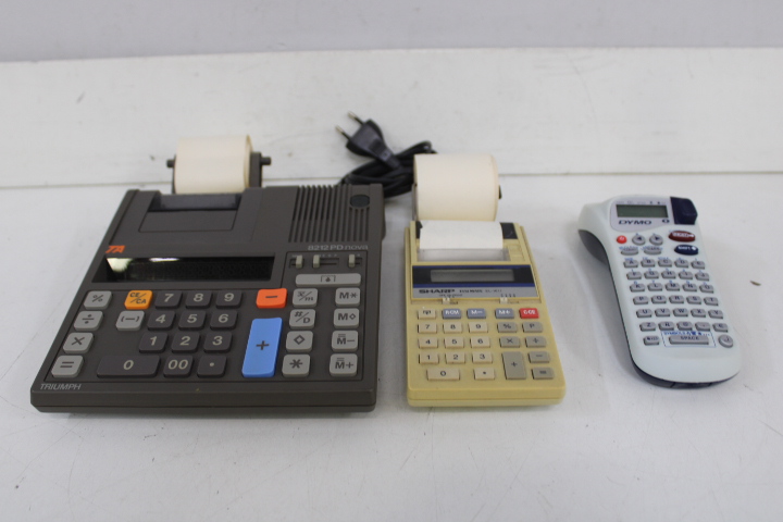 Set van drie rekenmachines – foto 4 – kavel bij GSD Auctions, Zoeterwoude