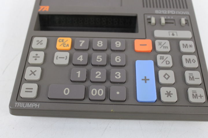 Set van drie rekenmachines – foto 18 – kavel bij GSD Auctions, Zoeterwoude