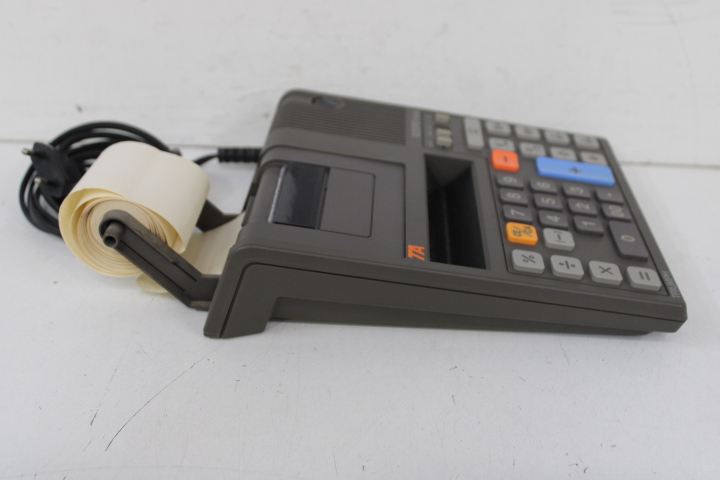 Set van drie rekenmachines – foto 23 – kavel bij GSD Auctions, Zoeterwoude