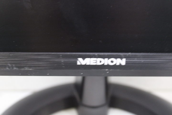 Medion computermonitor – foto 8 – kavel bij GSD Auctions, Zoeterwoude