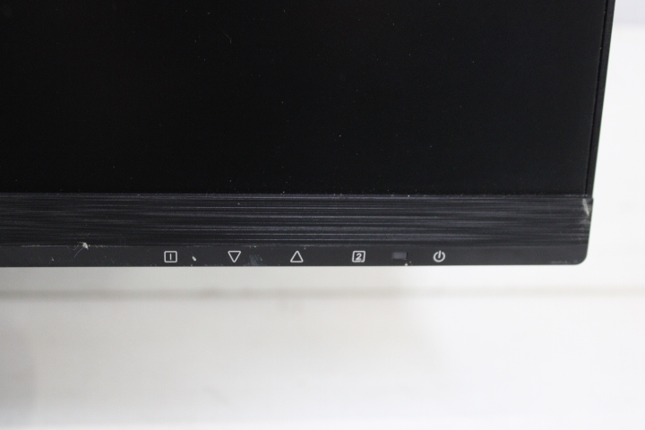 Medion computermonitor – foto 9 – kavel bij GSD Auctions, Zoeterwoude