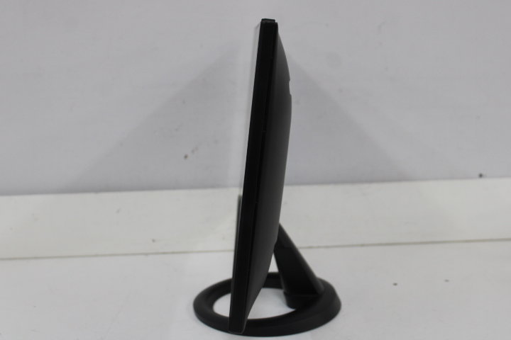 Medion computermonitor – foto 10 – kavel bij GSD Auctions, Zoeterwoude