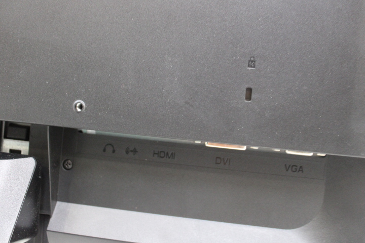 Medion computermonitor – foto 14 – kavel bij GSD Auctions, Zoeterwoude