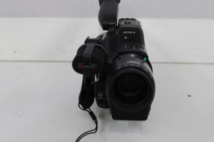 Sony Video8 Handycam camcorder met accessoires – foto 21 – kavel bij GSD Auctions, Zoeterwoude