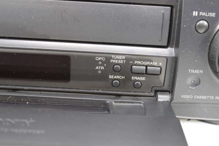 Sony VHS Video Cassette Recorder SLV-XE310 – foto 12 – kavel bij GSD Auctions, Zoeterwoude