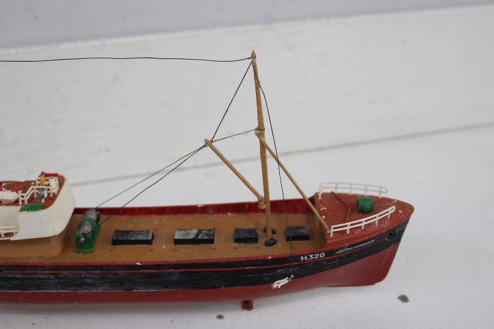 Set van 3 modelschepen – foto 16 – kavel bij GSD Auctions, Zoeterwoude