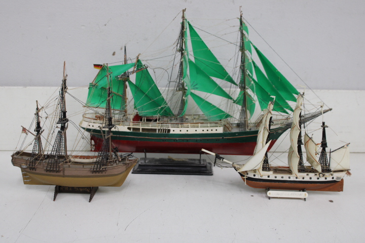 Set van 3 decoratieve scheepsmodellen – foto 4 – kavel bij GSD Auctions, Zoeterwoude