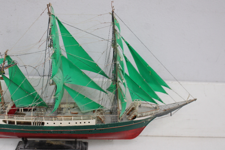 Set van 3 decoratieve scheepsmodellen – foto 20 – kavel bij GSD Auctions, Zoeterwoude