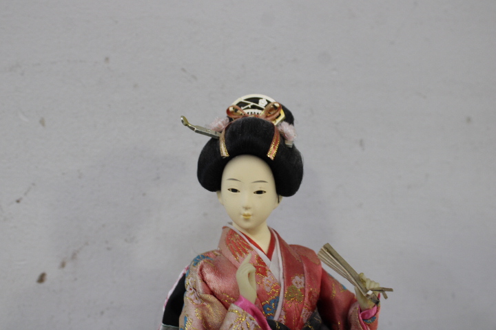 Japanse traditionele geisha pop – foto 5 – kavel bij GSD Auctions, Zoeterwoude