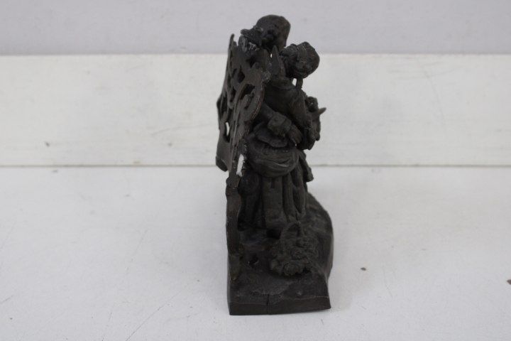 Decoratief bronzen beeld van elegant gekleed paar – foto 12 – kavel bij GSD Auctions, Zoeterwoude