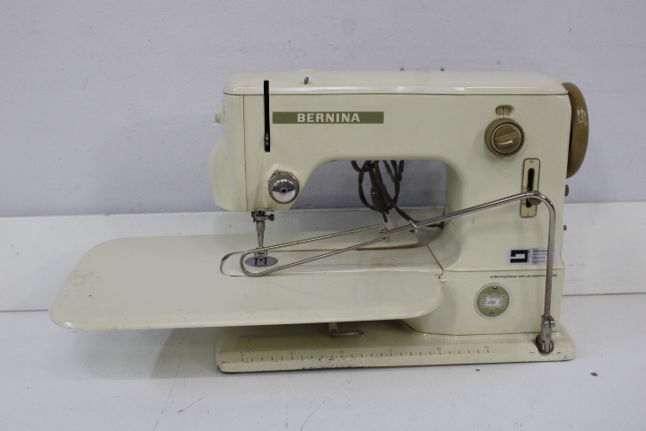 Bernina naaimachine – foto 7 – kavel bij GSD Auctions, Zoeterwoude
