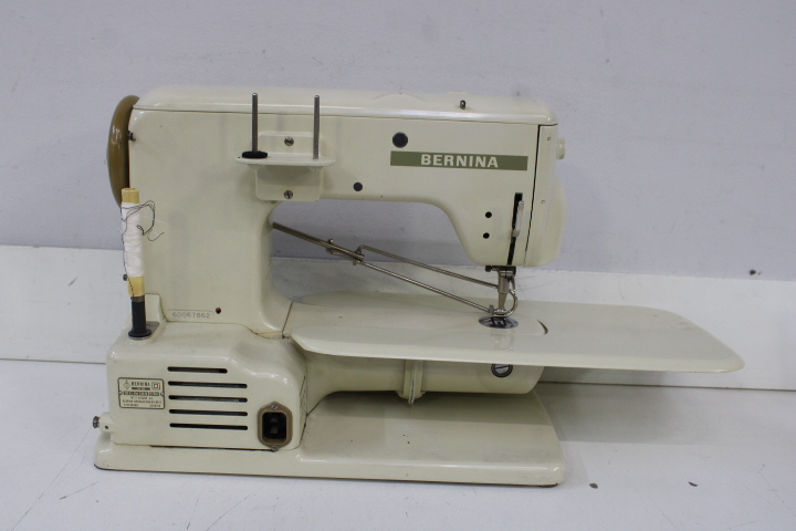 Bernina naaimachine – foto 15 – kavel bij GSD Auctions, Zoeterwoude