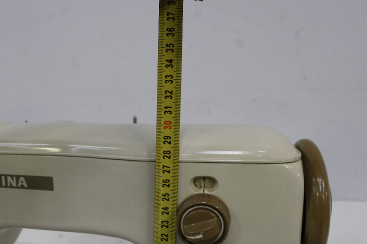Bernina naaimachine – foto 26 – kavel bij GSD Auctions, Zoeterwoude