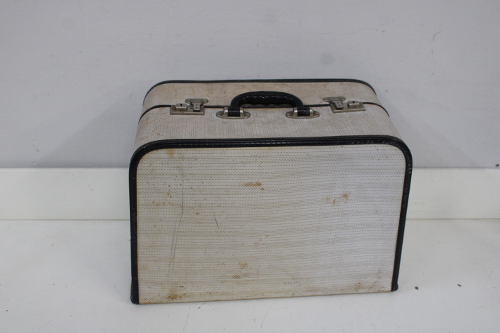 Bernina naaimachine – foto 27 – kavel bij GSD Auctions, Zoeterwoude