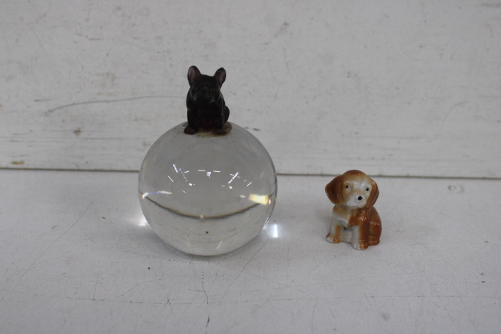 Porselijnen honden beeldjes – foto 5 – kavel bij GSD Auctions, Zoeterwoude