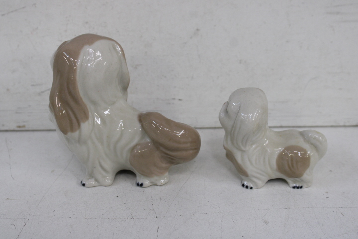 Porselijnen honden beeldjes – foto 13 – kavel bij GSD Auctions, Zoeterwoude