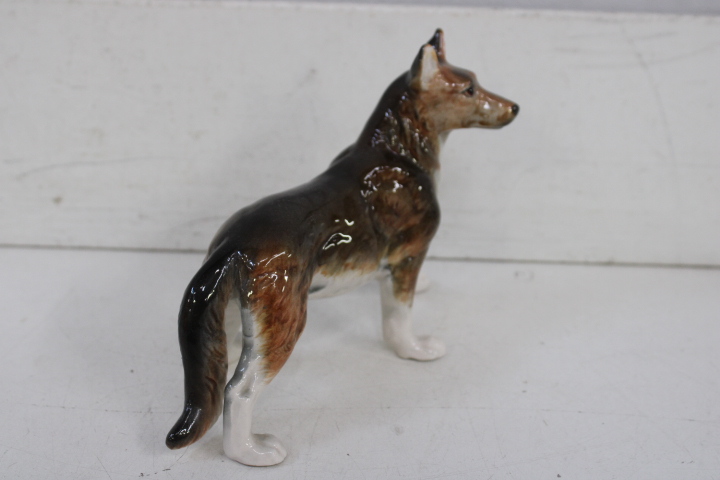 Porselijnen honden beeldjes – foto 19 – kavel bij GSD Auctions, Zoeterwoude