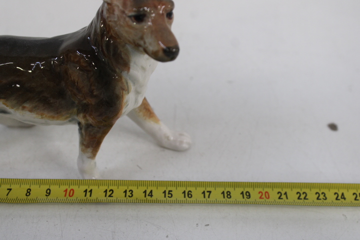 Porselijnen honden beeldjes – foto 20 – kavel bij GSD Auctions, Zoeterwoude