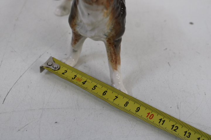 Porselijnen honden beeldjes – foto 21 – kavel bij GSD Auctions, Zoeterwoude