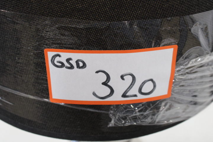 Tafellamp met zilverkleurige voet en zwarte kap – foto 16 – kavel bij GSD Auctions, Zoeterwoude