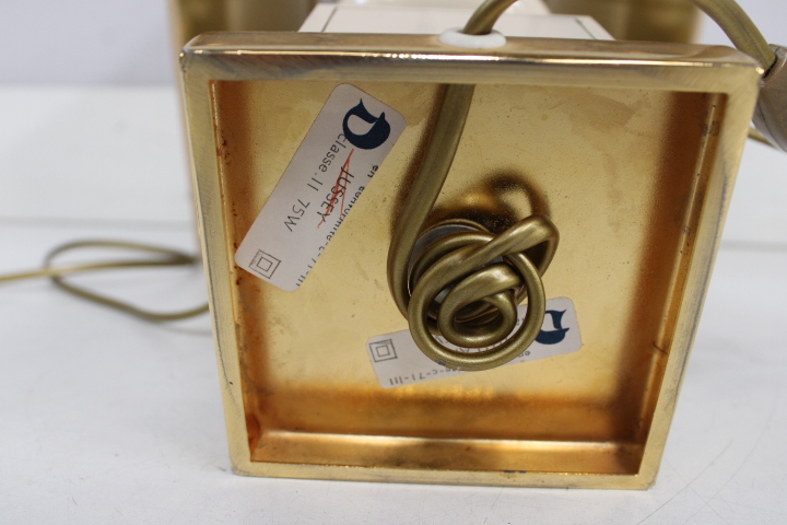 Klassieke tafellamp met stoffen kap – foto 13 – kavel bij GSD Auctions, Zoeterwoude