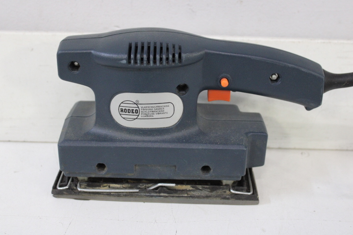 Rodeo elektrische schuurmachine 180 Watt – foto 7 – kavel bij GSD Auctions, Zoeterwoude