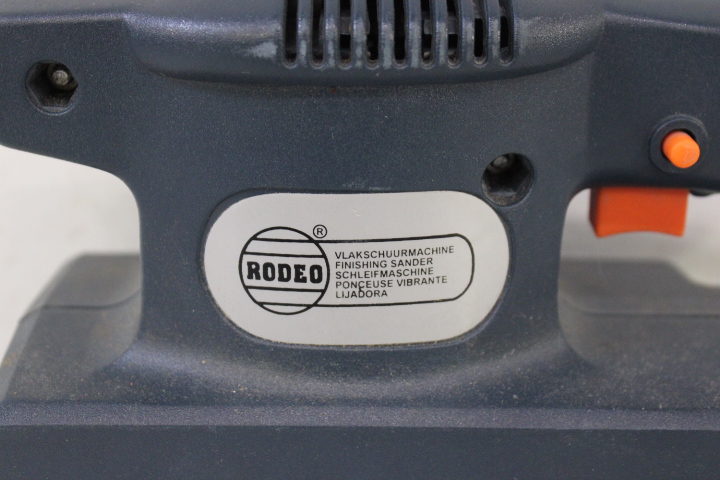 Rodeo elektrische schuurmachine 180 Watt – foto 8 – kavel bij GSD Auctions, Zoeterwoude