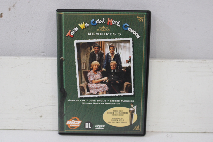 Memories 1-5 DVD boxset van Toen Was Geluk Heel Gewoon – foto 17 – kavel bij GSD Auctions, Zoeterwoude
