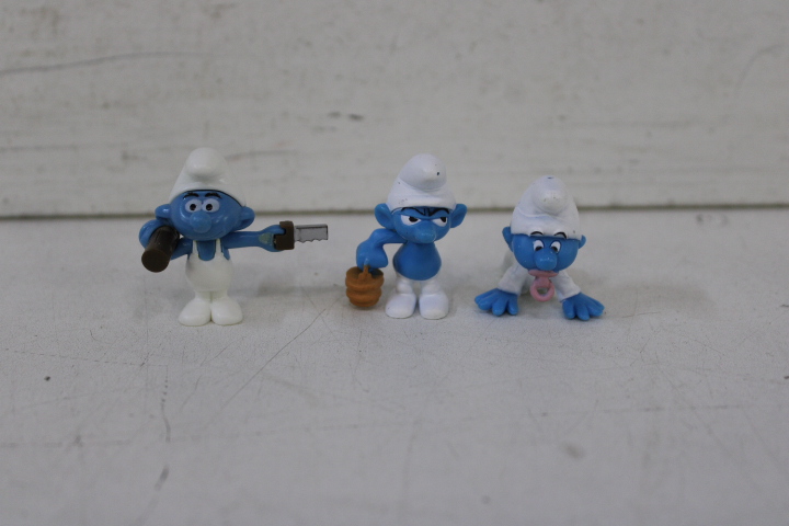 Verzameling Smurfen figuren – foto 9 – kavel bij GSD Auctions, Zoeterwoude