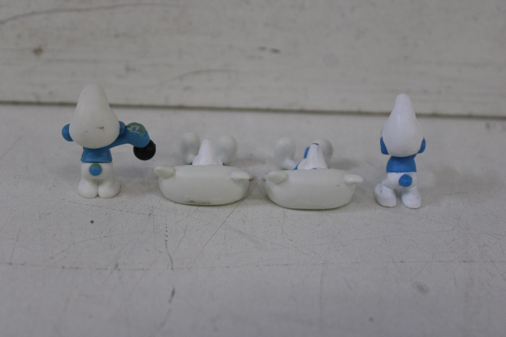 Verzameling Smurfen figuren – foto 12 – kavel bij GSD Auctions, Zoeterwoude