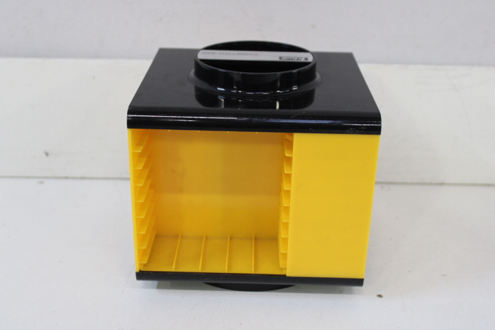 cassette bandjes houder – foto 7 – kavel bij GSD Auctions, Zoeterwoude