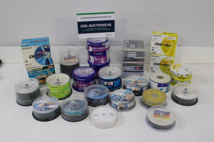 Diverse lege CD-R, DVD-R en DVD+RW schijven in stapels en verpakkingen – foto 2 – kavel bij GSD Auctions, Zoeterwoude