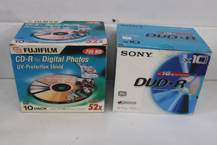 Diverse lege CD-R, DVD-R en DVD+RW schijven in stapels en verpakkingen – foto 7 – kavel bij GSD Auctions, Zoeterwoude