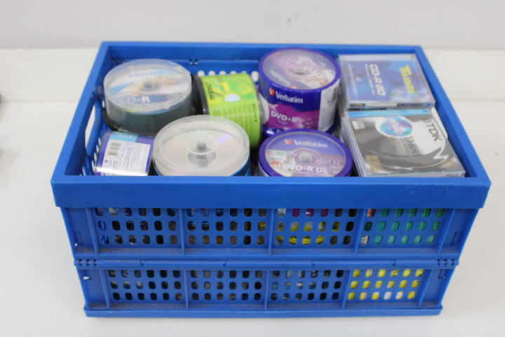 Diverse lege CD-R, DVD-R en DVD+RW schijven in stapels en verpakkingen – foto 20 – kavel bij GSD Auctions, Zoeterwoude