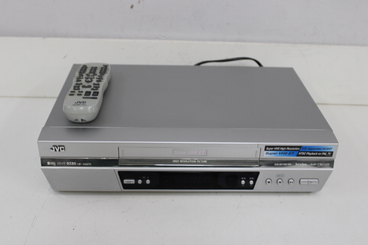 JVC Super VHS Videorecorder – foto 3 – kavel bij GSD Auctions, Zoeterwoude