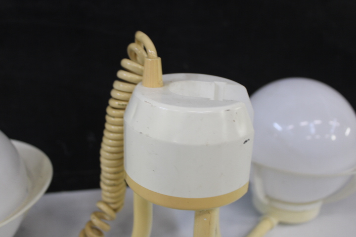 Hanglamp met 3 glazen bollen – foto 7 – kavel bij GSD Auctions, Zoeterwoude