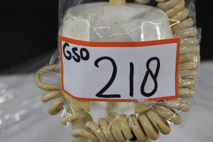 Hanglamp met 3 glazen bollen – foto 17 – kavel bij GSD Auctions, Zoeterwoude