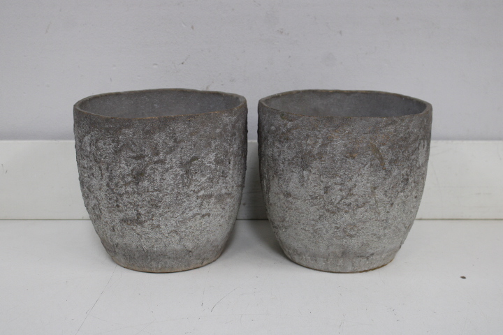 Set van 2 plantenpotten – foto 3 – kavel bij GSD Auctions, Zoeterwoude