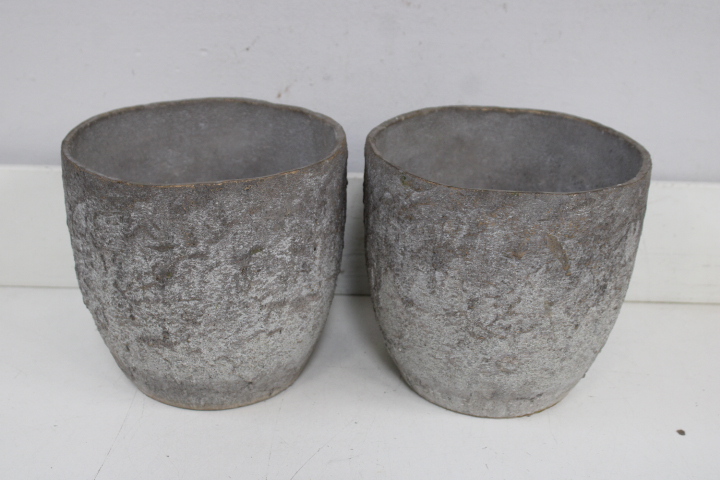 Set van 2 plantenpotten – foto 4 – kavel bij GSD Auctions, Zoeterwoude