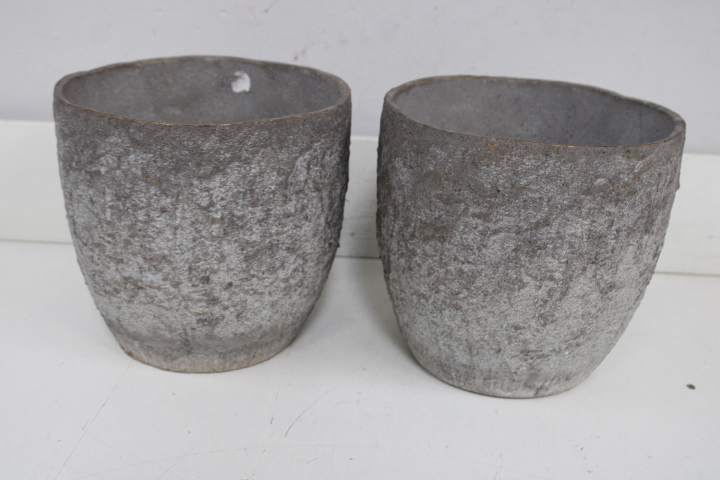 Set van 2 plantenpotten – foto 5 – kavel bij GSD Auctions, Zoeterwoude