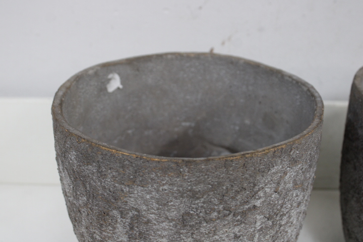 Set van 2 plantenpotten – foto 8 – kavel bij GSD Auctions, Zoeterwoude