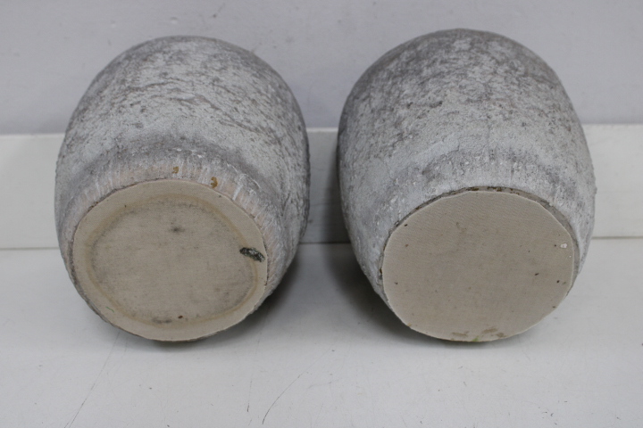 Set van 2 plantenpotten – foto 12 – kavel bij GSD Auctions, Zoeterwoude