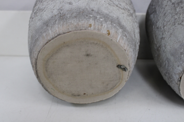 Set van 2 plantenpotten – foto 13 – kavel bij GSD Auctions, Zoeterwoude